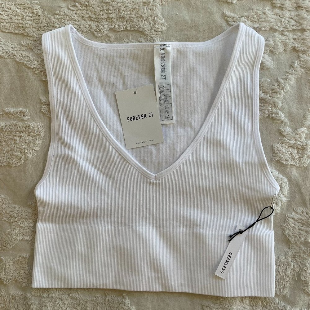 NWT seamless crop top